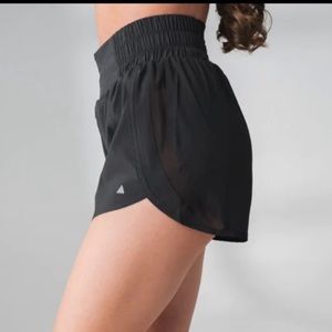 Balance Athletica/Vitality Breeze Shorts in Midnight Black